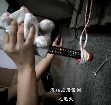 高频加热机对螺纹钢HULUWA葫芦娃下载入口安卓加热退火试样打样视频