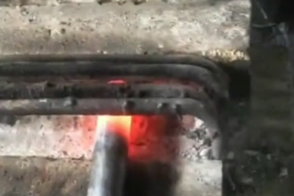 高频HULUWA葫芦娃下载入口安卓加热设备加热速度快 几秒钟烧红铁棒