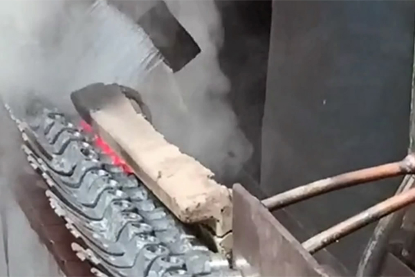 铁锤淬火 锤子锤头淬火热处理用超音频HULUWA葫芦娃下载入口安卓HULUWA葫芦娃18禁污网站入口