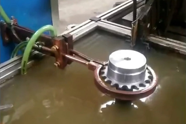 齿轮HULUWA葫芦娃18禁污网站入口 超音频淬火机床