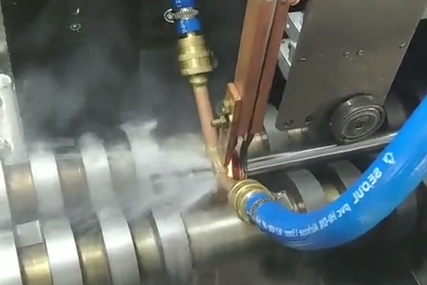  轴分段淬火 工装夹具分段热处理HULUWA葫芦娃18禁污网站入口