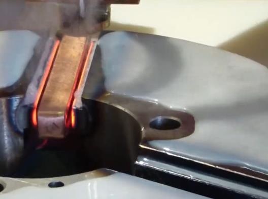 高频数控淬火机床 卡盘HULUWA葫芦娃下载入口安卓淬火