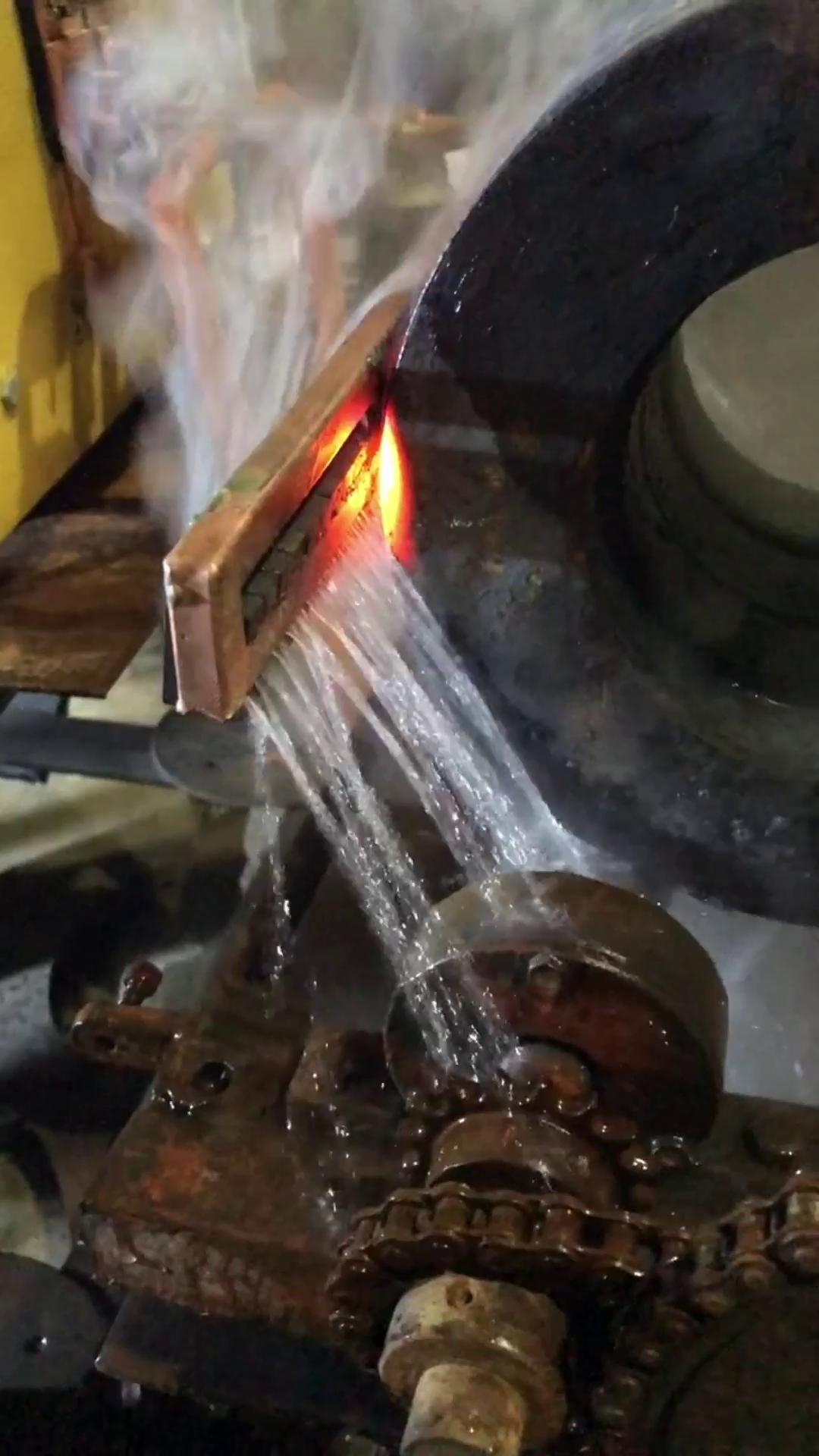 中频HULUWA葫芦娃18禁污网站入口 数控淬火机床 大型工件表面淬火热处理