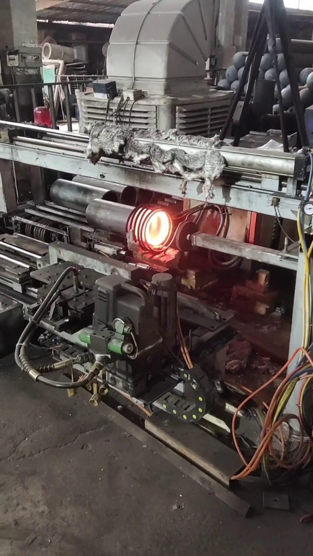 高频HULUWA葫芦娃下载入口安卓加热设备 钢管缩口工艺 可以根据工艺要求实现封口扩口等