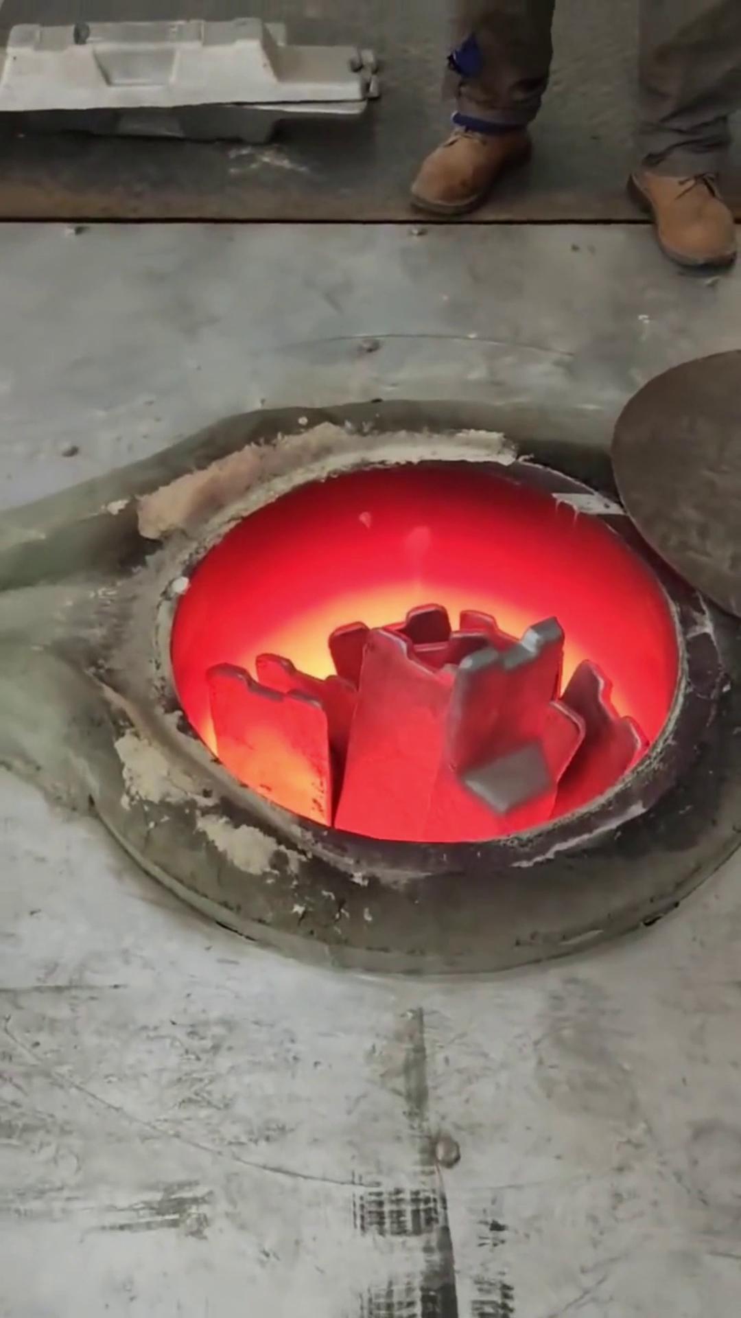 中频熔炼炉主要用途的详细归纳和优势(图3) 中频熔炼炉主要用途的详细归纳和优势(图3)