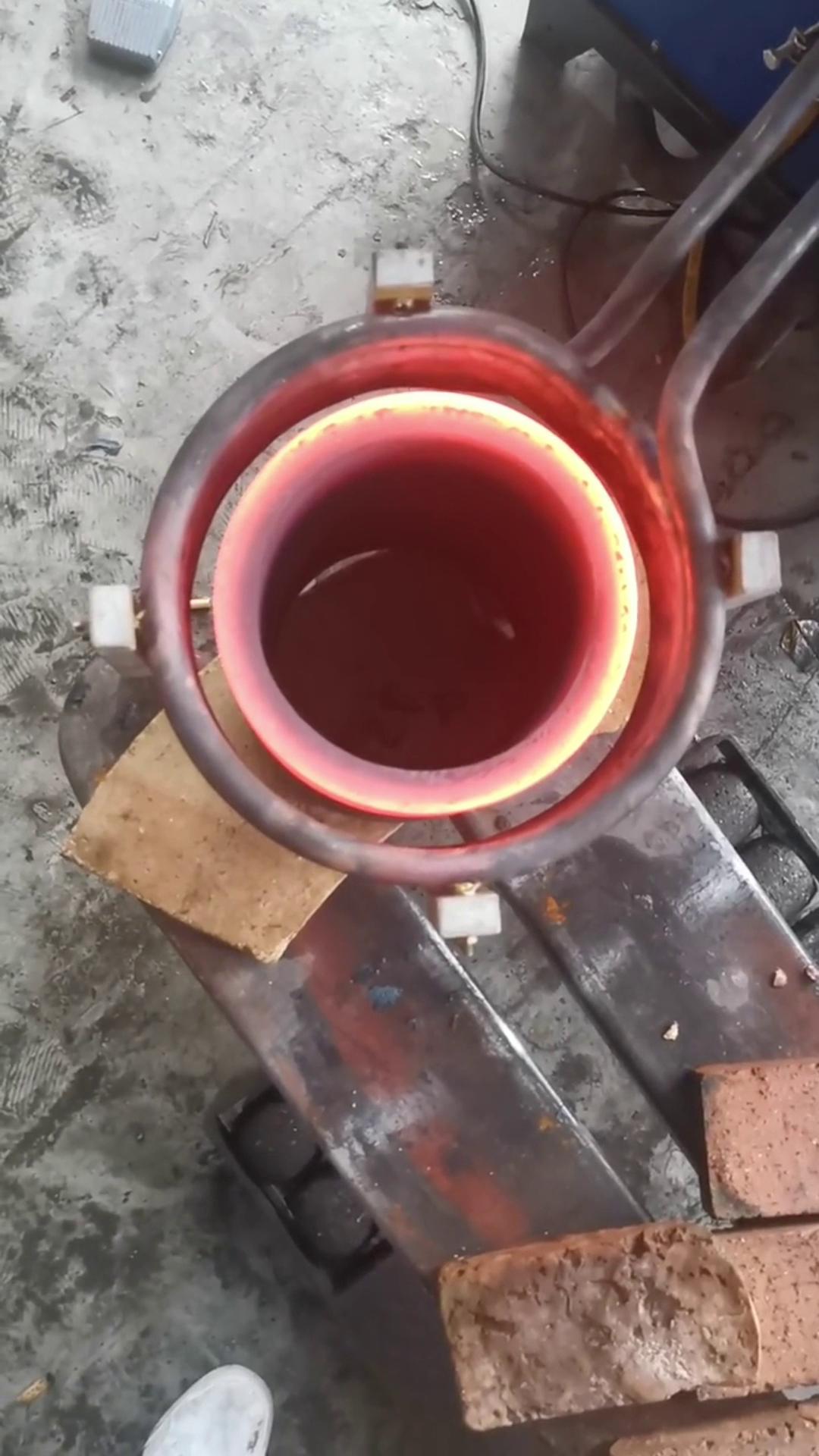 超音频HULUWA葫芦娃下载入口安卓加热设备 大壁厚钢管在线加热测试