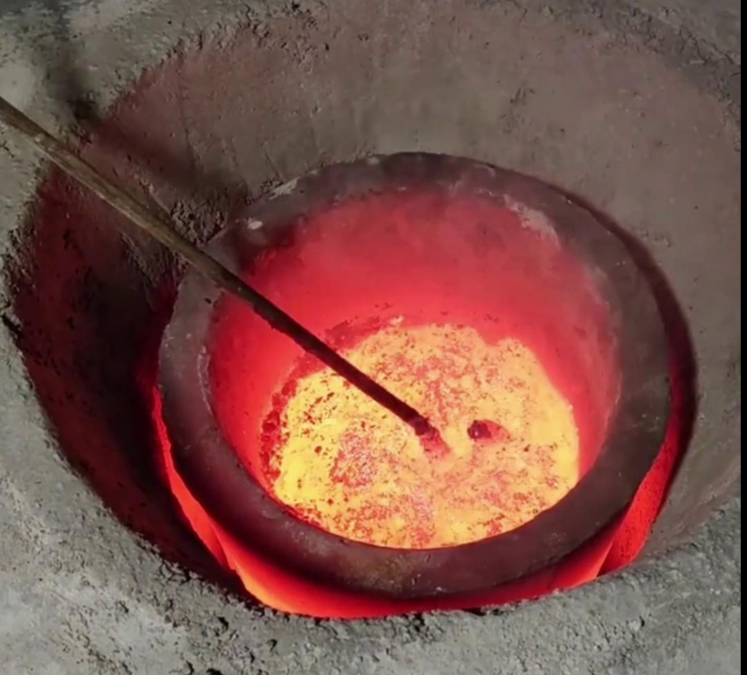 一款非常神奇的产品--中频熔炼炉铂金熔炼设备(图2) 一款非常神奇的产品--中频熔炼炉铂金熔炼设备(图2)