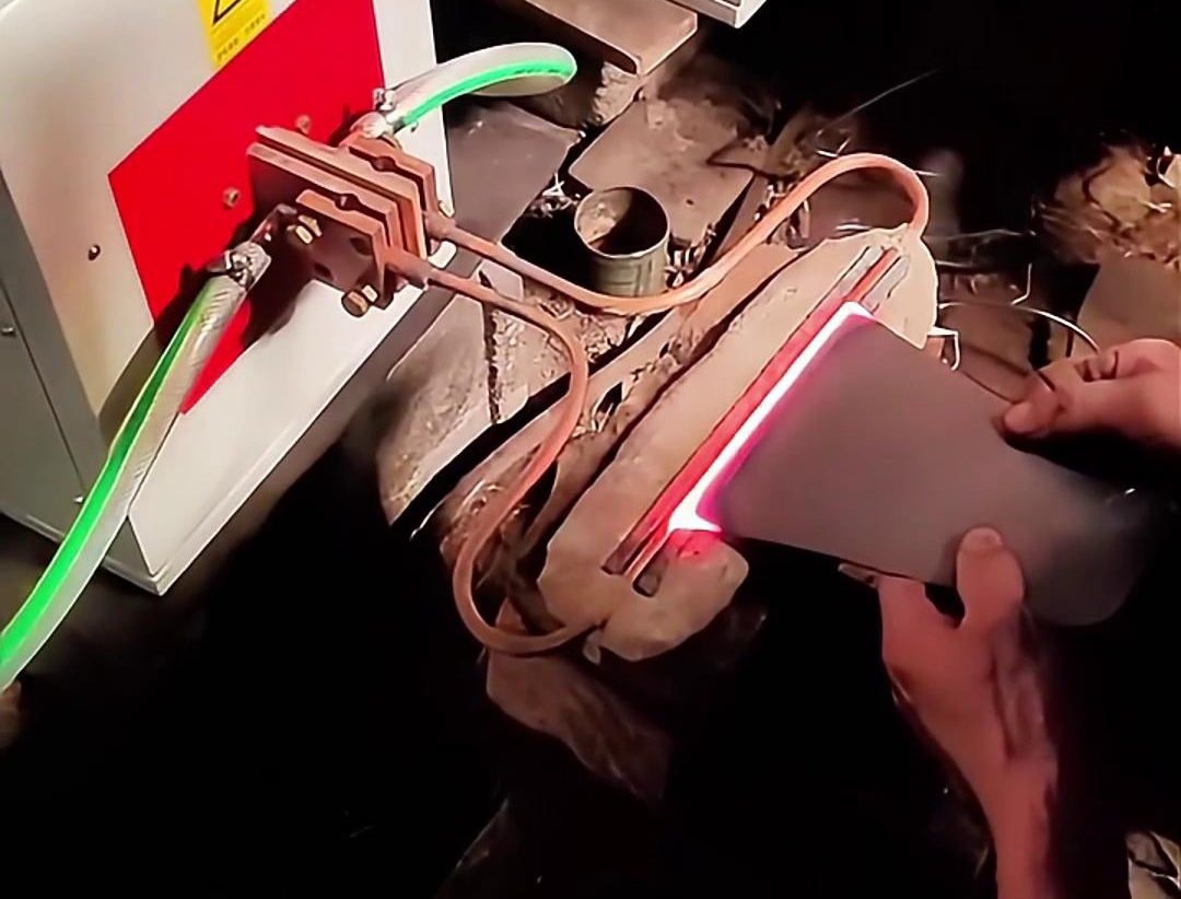 刀口刃口淬火热处理，就选超高频淬火机