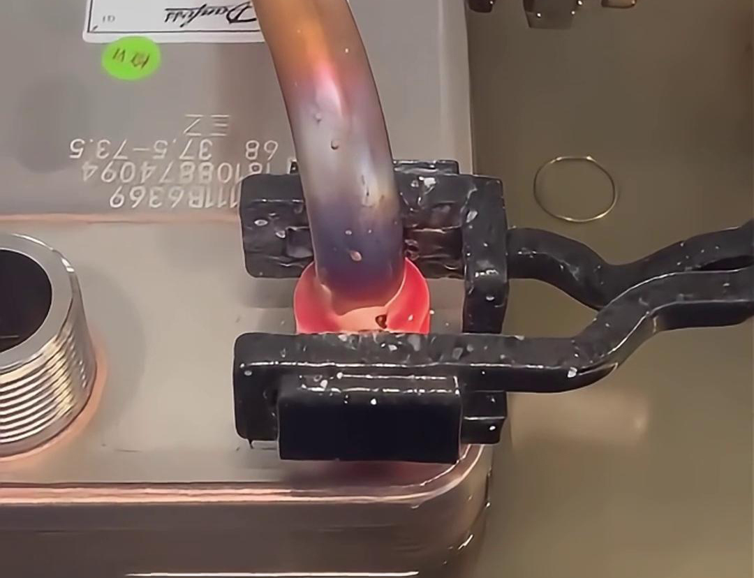 手持式高频焊机，它在散热器铜铝焊接领域表现出色