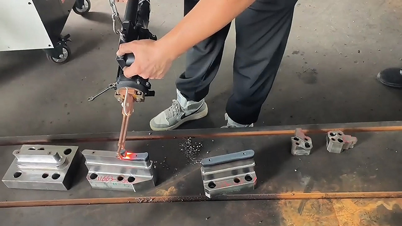 CNC工作台表面淬火热处理中的高频平面淬火工艺解析(图3) CNC工作台表面淬火热处理中的高频平面淬火工艺解析(图3)