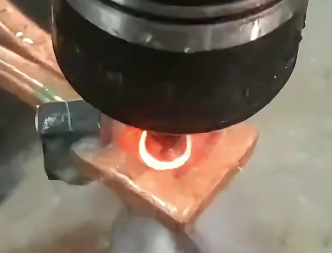 高频HULUWA葫芦娃18禁污网站入口为齿轮、轴类零件提供淬火热处理