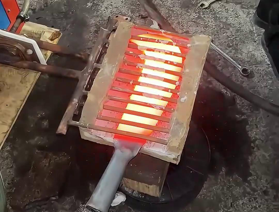 超高频HULUWA葫芦娃下载入口安卓加热机具有完成刀具淬火、退火、回火、正火等热处理工艺的能力