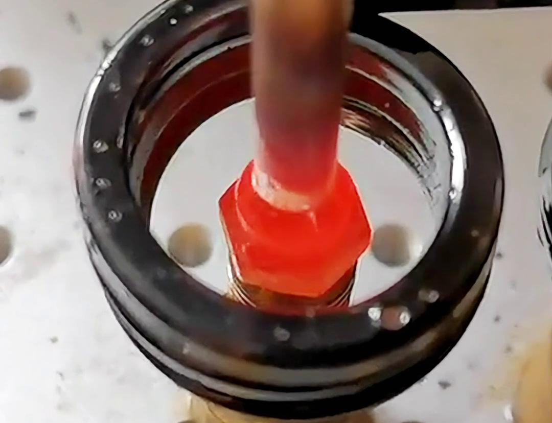 高频焊机在黄铜钎焊领域中的应用确实非常广泛，且效果显著(图1)