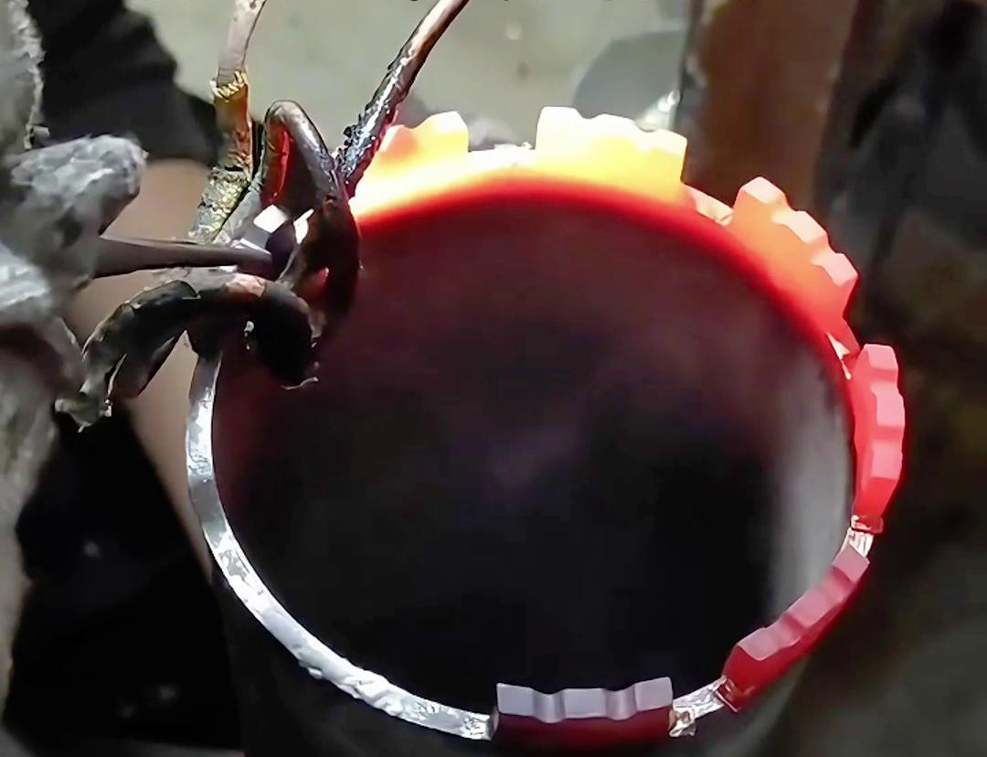 想知道钨钢钻头是怎么焊接的吗？需要用到高频焊机