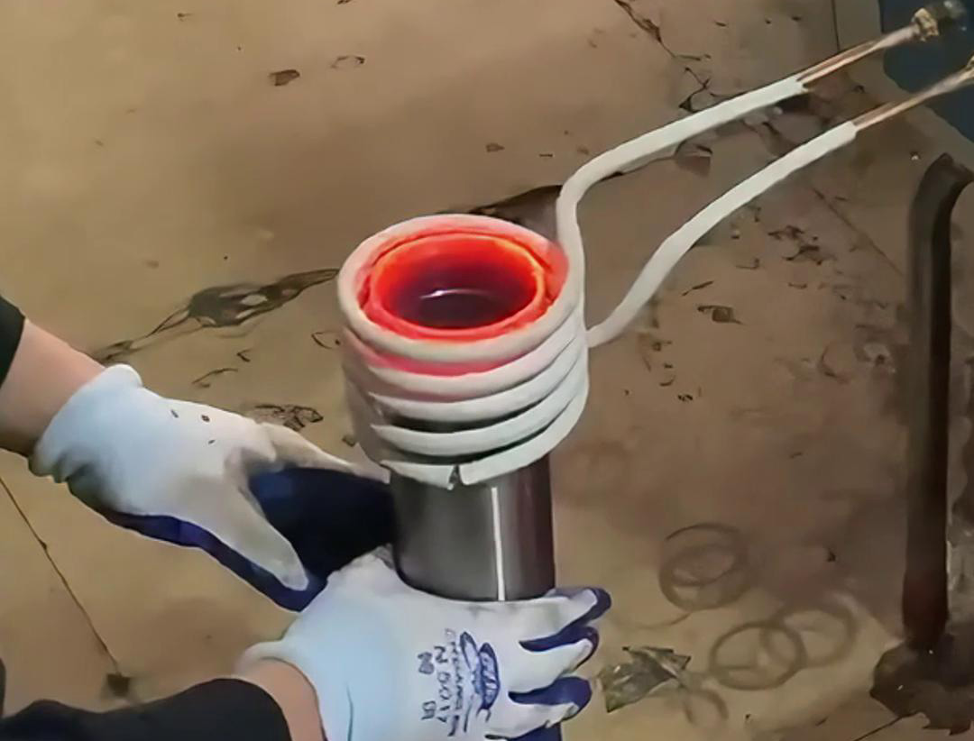 轴类热装配工艺全解析：恒温可控HULUWA葫芦娃下载入口安卓加热设备的应用(图2)