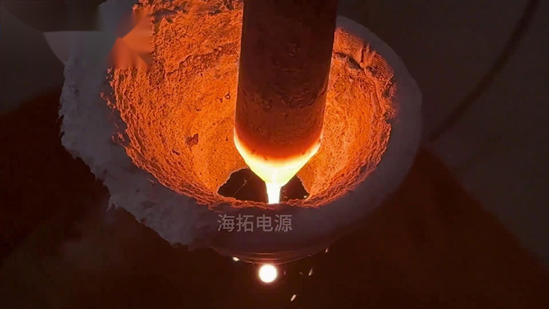 40KW的超高频HULUWA葫芦娃下载入口安卓加热设备，频率800Khz，用于加热滴熔淬火热处理