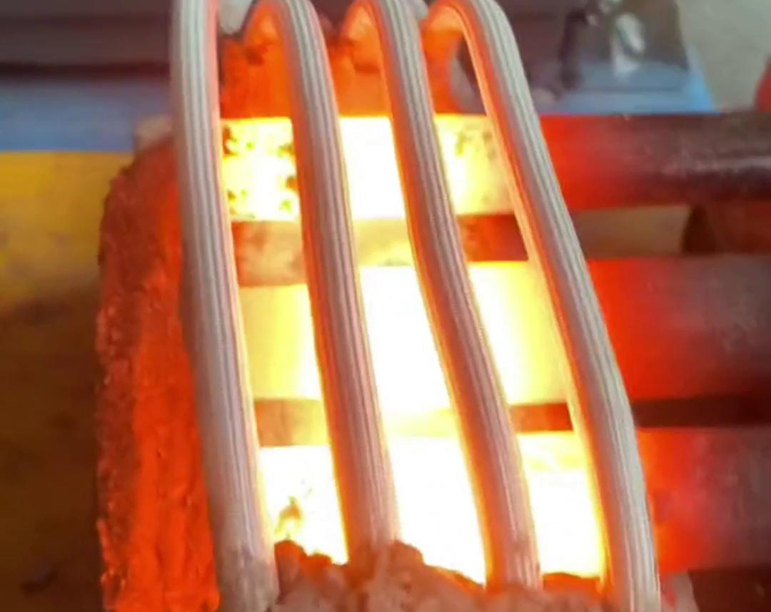 HULUWA葫芦娃下载入口安卓加热设备在同时加热多根棒料方面表现出色