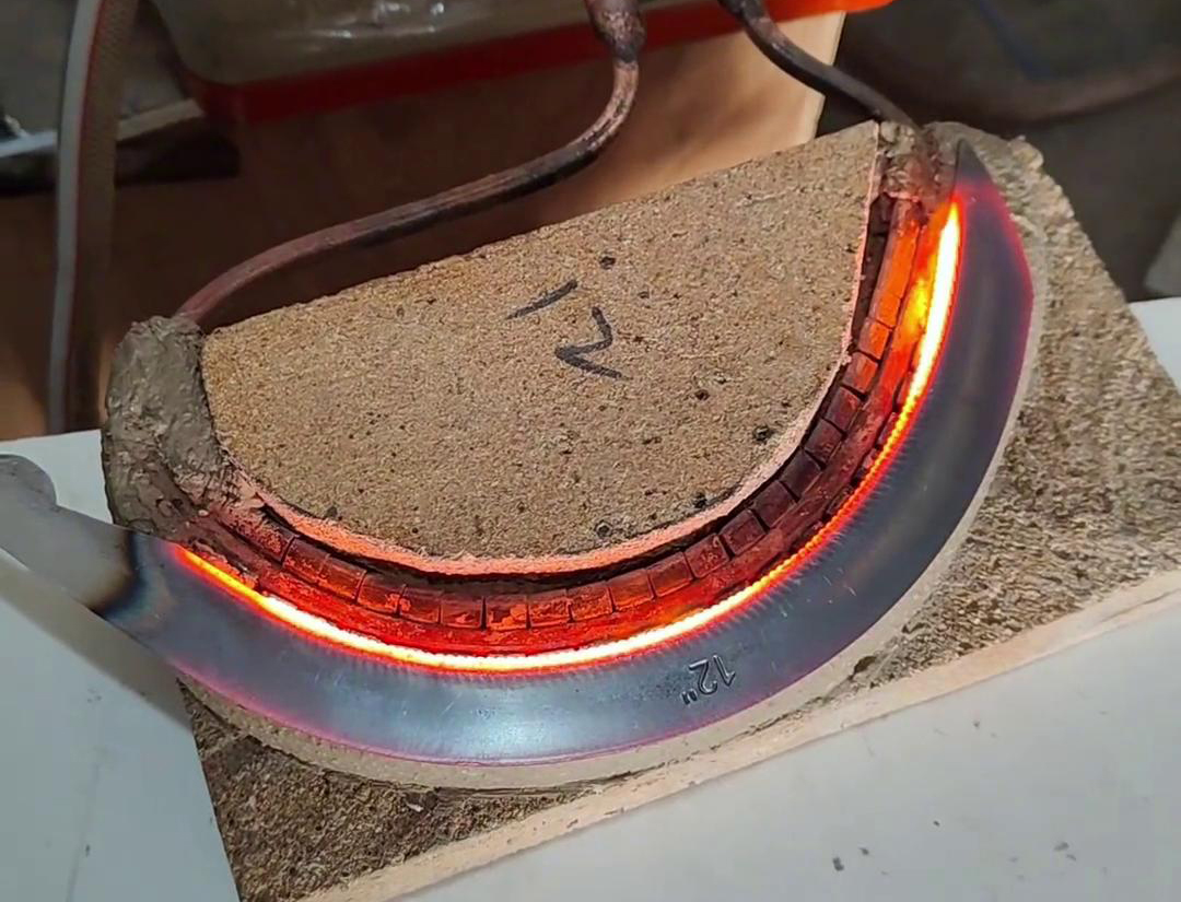 高频淬火机和超高频HULUWA葫芦娃18禁污网站入口在刀具淬火工艺中各有优势(图4) 高频淬火机和超高频HULUWA葫芦娃18禁污网站入口在刀具淬火工艺中各有优势(图4)