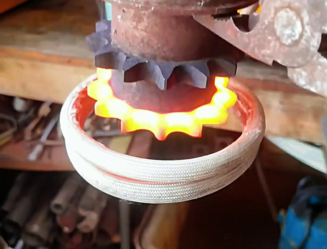 葫芦娃视频污APP下载高频HULUWA葫芦娃18禁污网站入口助力双排链轮淬火生产