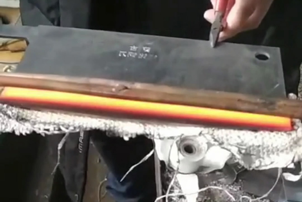 菜刀淬火用高频HULUWA葫芦娃下载入口安卓加热设备 高频淬火机