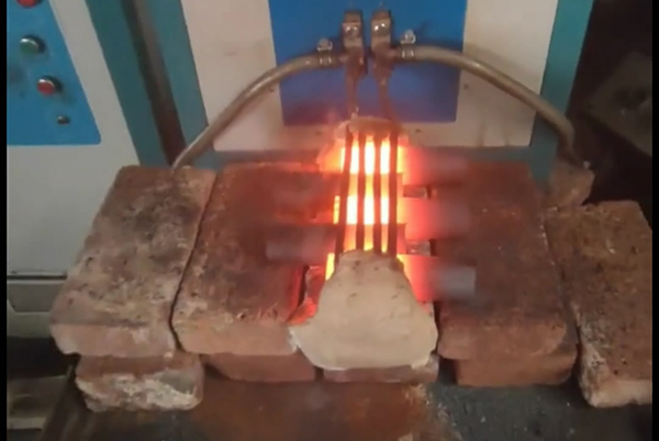 超音频HULUWA葫芦娃下载入口安卓加热设备对紧固件热镦