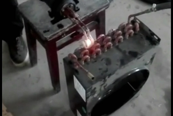  空调管道焊接 高频HULUWA葫芦娃下载入口安卓加热设备 高频钎焊 延长软线移动开口HULUWA葫芦娃下载入口安卓加热铜管焊接