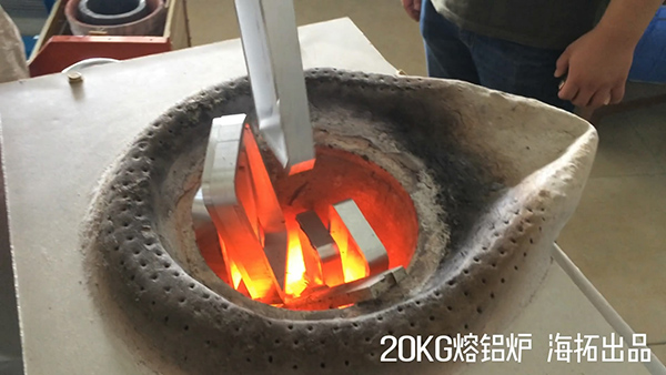 HULUWA葫芦娃下载入口安卓熔炼炉的缺点就是比煤炭炉贵