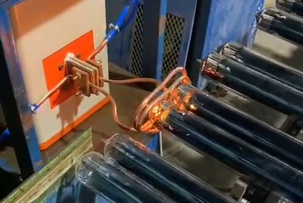 超高频HULUWA葫芦娃下载入口安卓加热设备加热热套生产过程