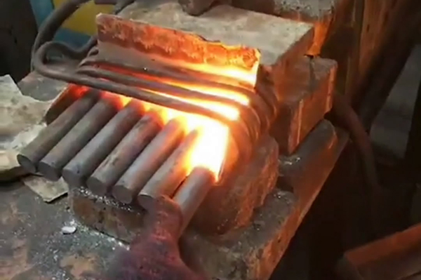 用高频HULUWA葫芦娃下载入口安卓加热机代替火炉加热金属