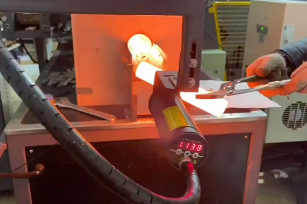 中频锻造炉，高频锻造加热炉生产线调试