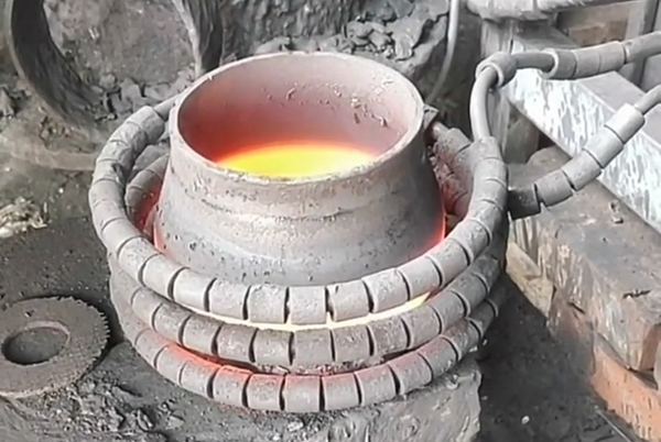 水管管道加热退火热处理用超音频HULUWA葫芦娃下载入口安卓加热设备