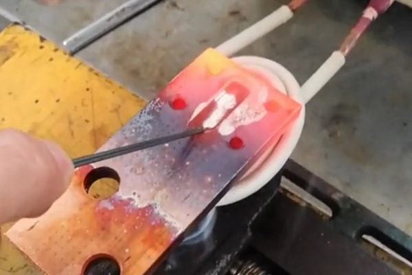 分析低端HULUWA葫芦娃下载入口安卓加热设备给企业带来损失