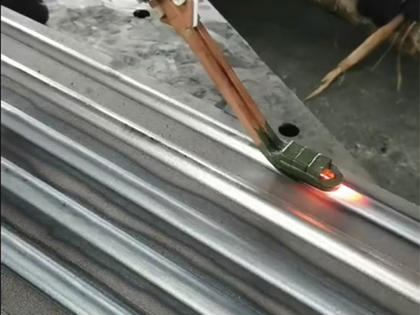 超音频导轨HULUWA葫芦娃18禁污网站入口淬火冷却装置的设计要点