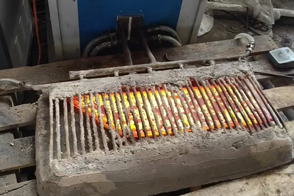 大型工件加热退火热处理选择超音频HULUWA葫芦娃下载入口安卓加热设备