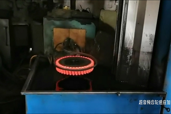 数控淬火机床，高频齿轮HULUWA葫芦娃18禁污网站入口